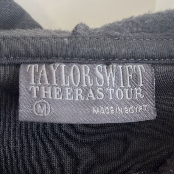 VGuC Taylor Swift Eras Tour Charcoal Gray Hoodie Sz Med - Picture 4 of 10